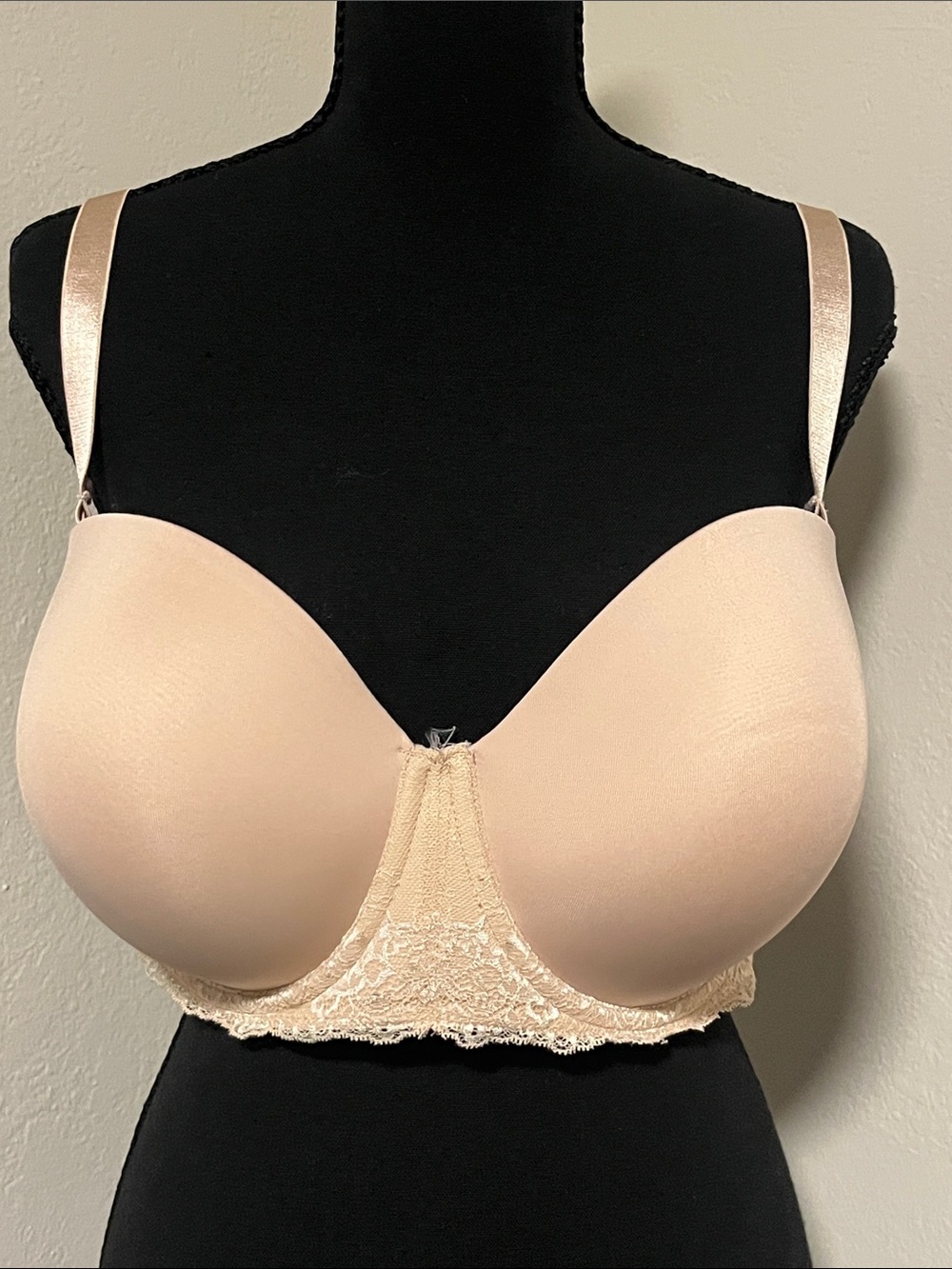 Torrid Strapless Nude Smooth T-Shirt Bra with Lace Band - Women Intimates-40F
